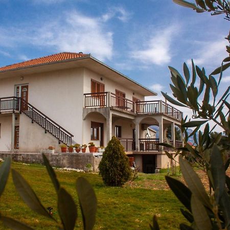 Apartment Juric Kaštel Novi Exteriör bild